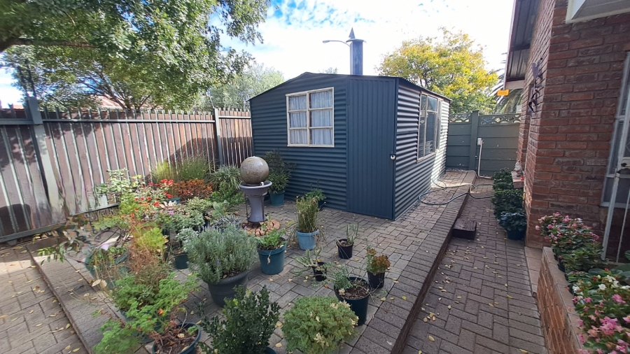 2 Bedroom Property for Sale in Fleurdal Free State